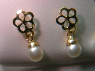 pendientes flor perla