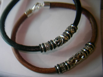 pulseras cuero y plata